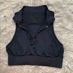 Forever 21 women’s black sports bra